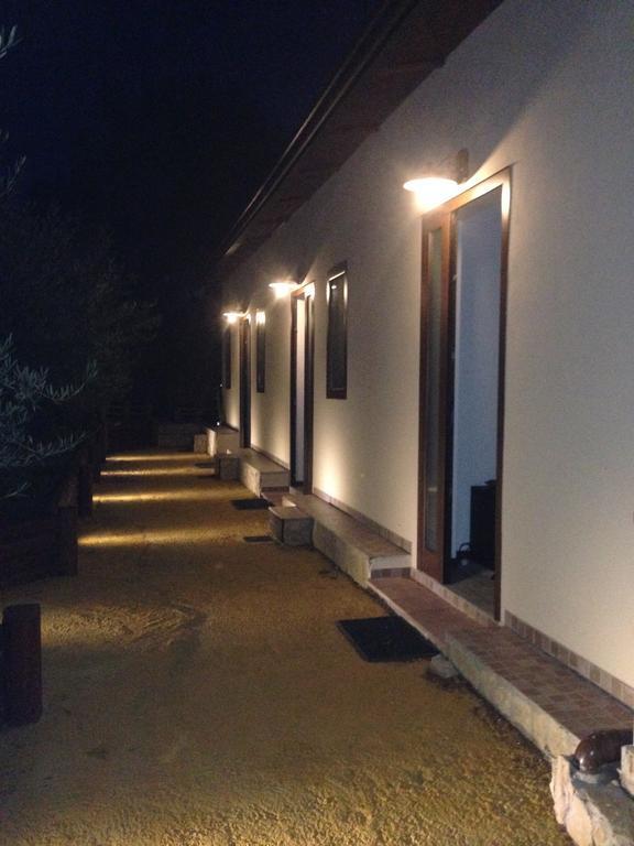 B&B Profumi Di Sicilia San Cataldo  Habitación foto